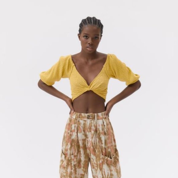 Urban Outfitters | NWT Lena Twist-Front Cropped Top - Picture 9 of 10